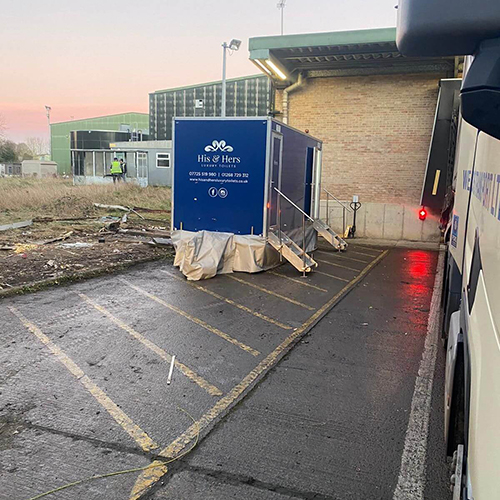 premier luxury toilet hire