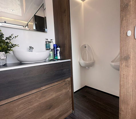 Luxury mobile toilets