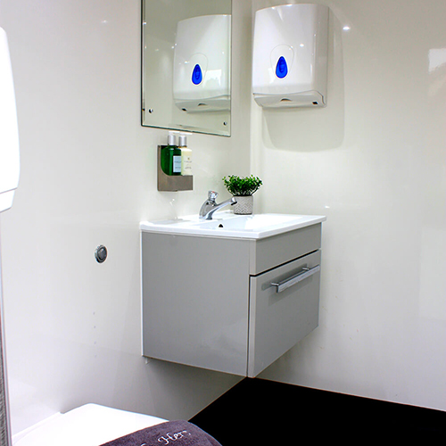 portable toilets company