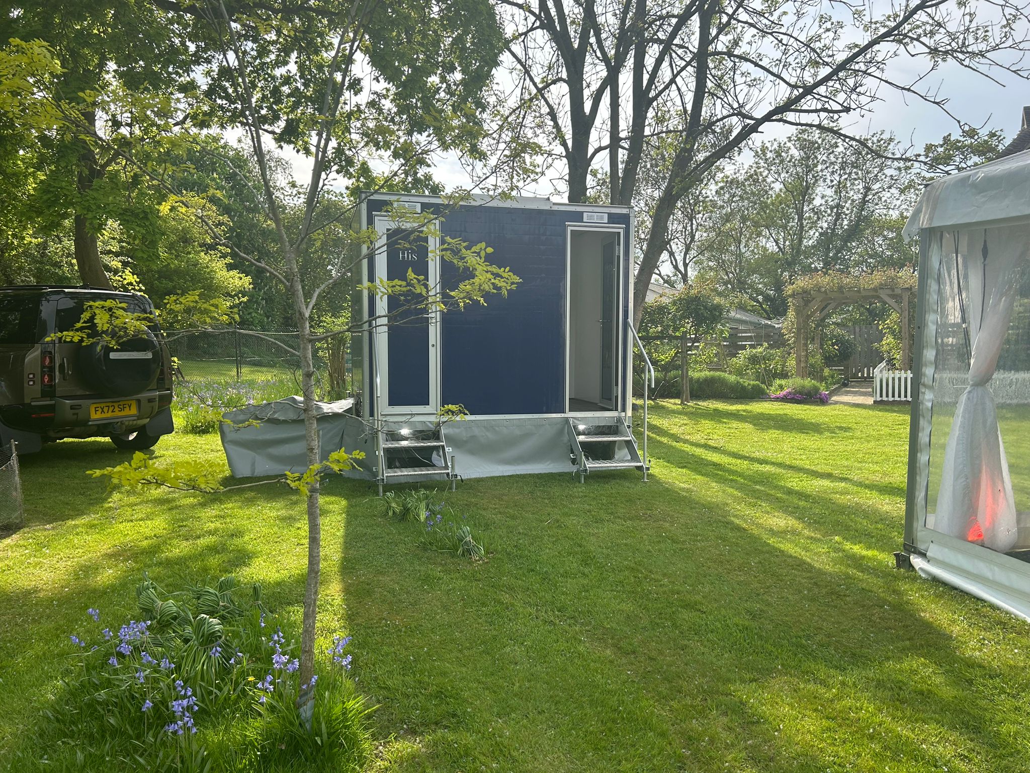 premier luxury toilet hire